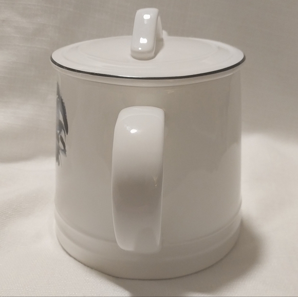 Grace Fine Ceramic White Rooster Design Large Teapot - Picture 3 of 7